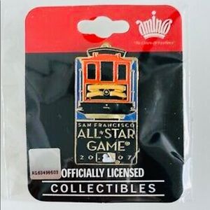 2017 Major-league San Francisco collectible pin.